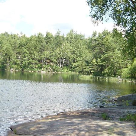 Karlstugan Cottage Виммербю Экстерьер фото