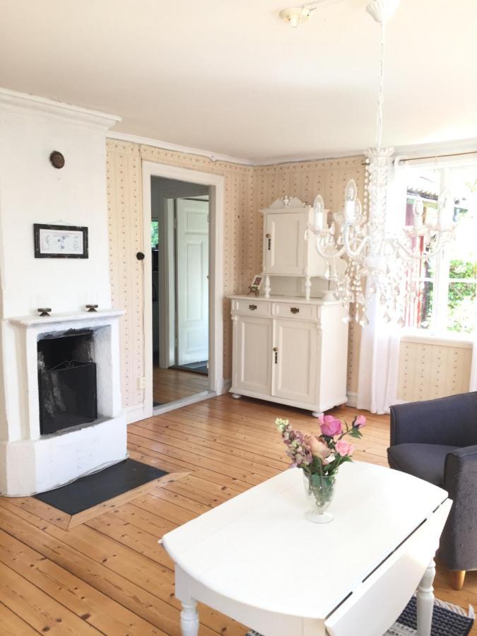 Karlstugan Cottage Виммербю Экстерьер фото